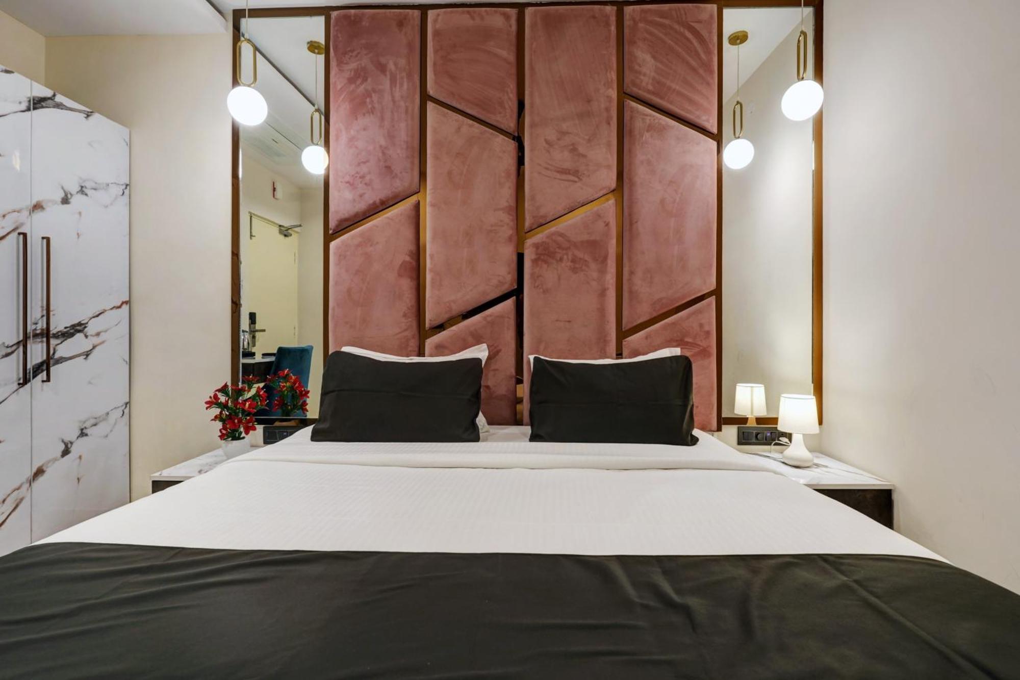 Astra Hotels & Suites - Koramangala Bangalore Buitenkant foto