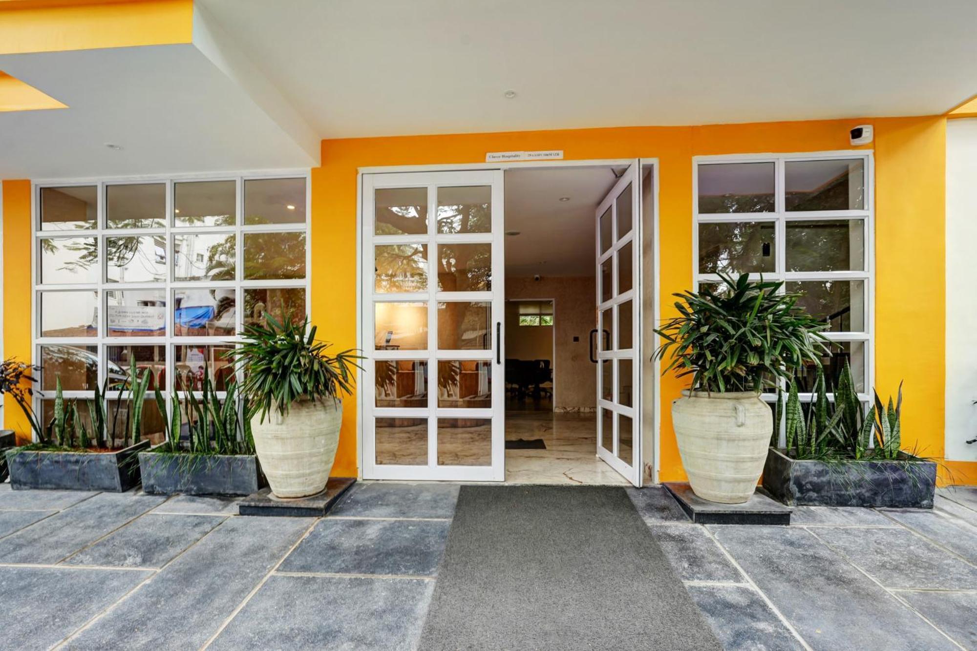 Astra Hotels & Suites - Koramangala Bangalore Buitenkant foto